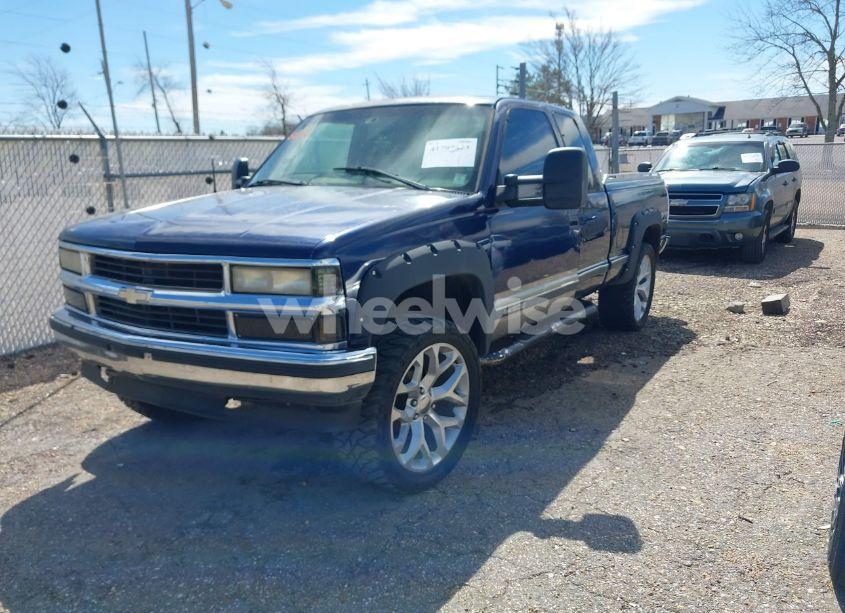 Photo 2 of 1998 Chevrolet K1500 FLEETSIDE (VIN 2GCEK19R9W1243181)