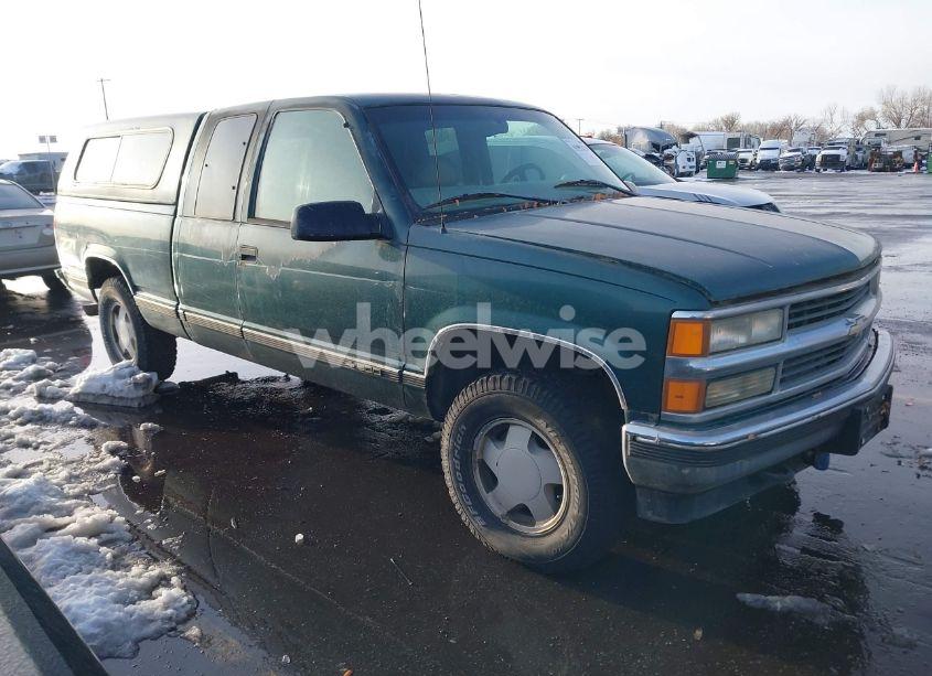 1998 Chevrolet K1500 FLEETSIDE (VIN 2GCEK19RXW1135295) main photo