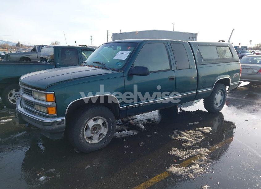 Photo 2 of 1998 Chevrolet K1500 FLEETSIDE (VIN 2GCEK19RXW1135295)