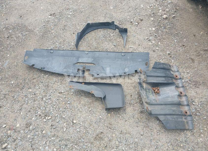 Photo 12 of 2001 Chevrolet Silverado 1500 LS (VIN 2GCEK19T011155852)