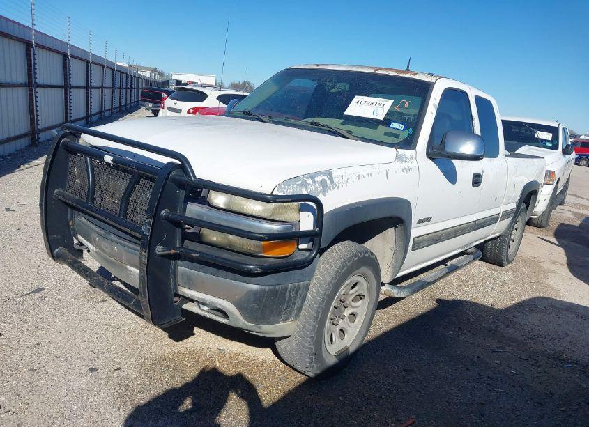 Photo 2 of 2002 Chevrolet Silverado 1500 LT (VIN 2GCEK19T021303449)