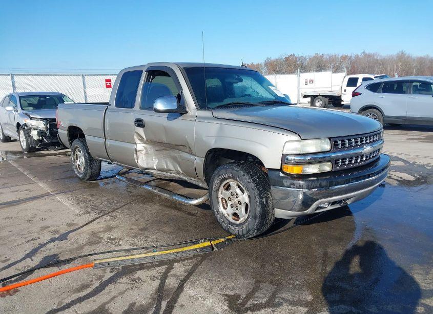 2002 Chevrolet Silverado 1500 LT (VIN 2GCEK19T021384498) main photo