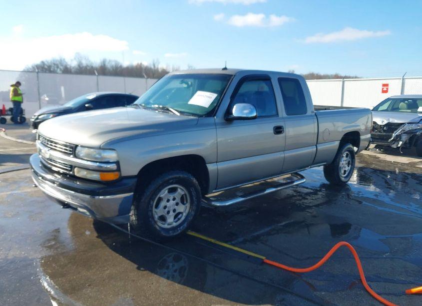 Photo 2 of 2002 Chevrolet Silverado 1500 LT (VIN 2GCEK19T021384498)
