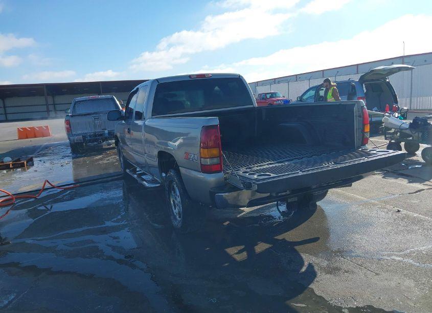 Photo 3 of 2002 Chevrolet Silverado 1500 LT (VIN 2GCEK19T021384498)