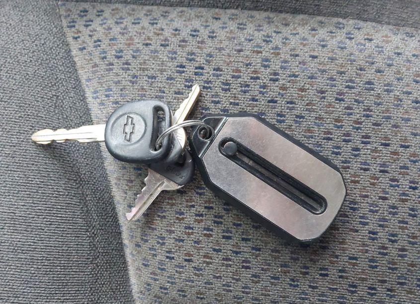 Photo 11 of 2003 Chevrolet Silverado 1500 LS (VIN 2GCEK19T031205801)