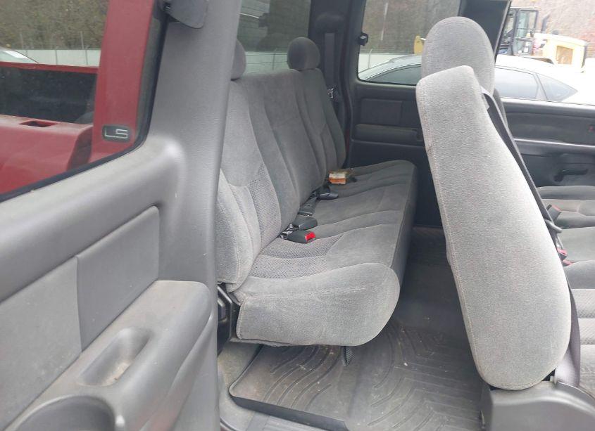 Photo 8 of 2003 Chevrolet Silverado 1500 LS (VIN 2GCEK19T031205801)