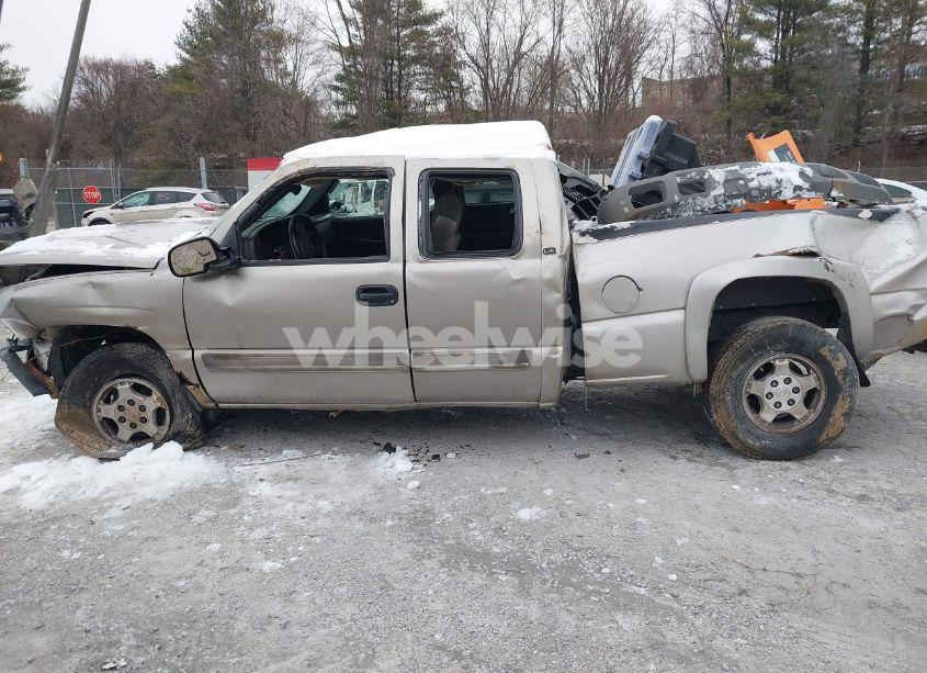 Photo 14 of 2003 Chevrolet Silverado 1500 LS (VIN 2GCEK19T031383711)