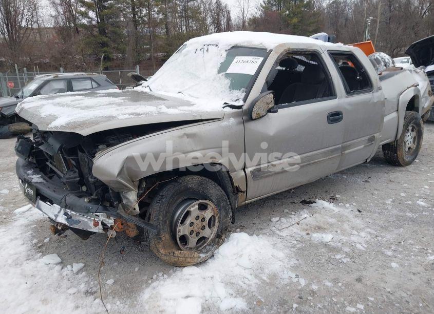 Photo 2 of 2003 Chevrolet Silverado 1500 LS (VIN 2GCEK19T031383711)