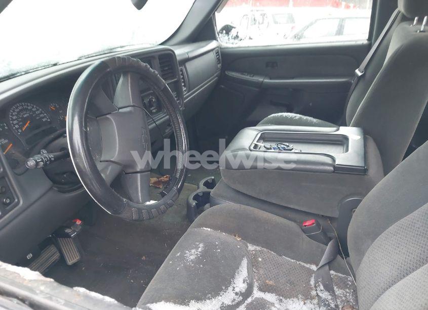 Photo 5 of 2003 Chevrolet Silverado 1500 LS (VIN 2GCEK19T031383711)