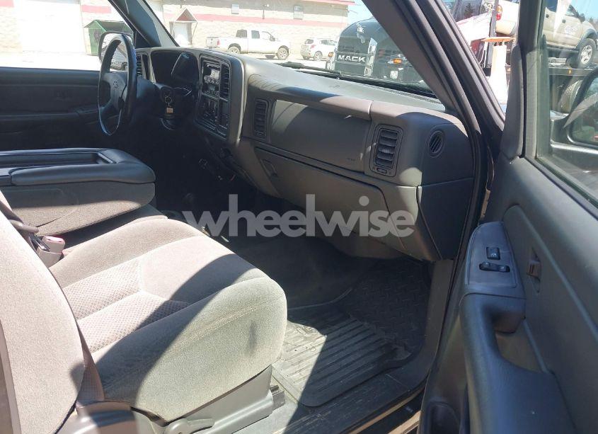 Photo 5 of 2004 Chevrolet Silverado 1500 LS (VIN 2GCEK19T041152888)