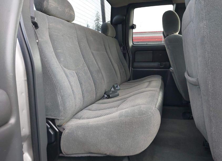 Photo 8 of 2004 Chevrolet Silverado 1500 LS (VIN 2GCEK19T041204505)