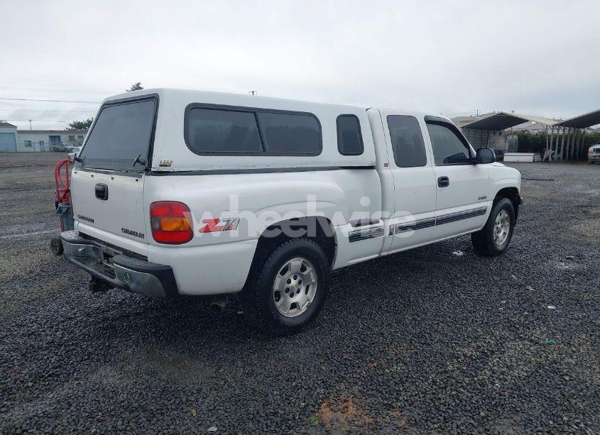 Photo 4 of 2000 Chevrolet Silverado 1500 LT (VIN 2GCEK19T0Y1154145)
