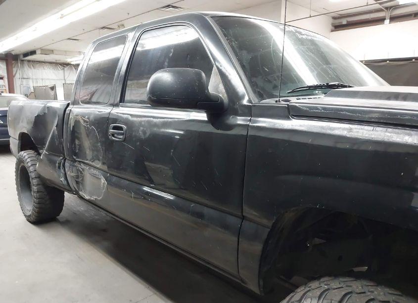 Photo 13 of 2000 Chevrolet Silverado 1500 LS (VIN 2GCEK19T0Y1190904)