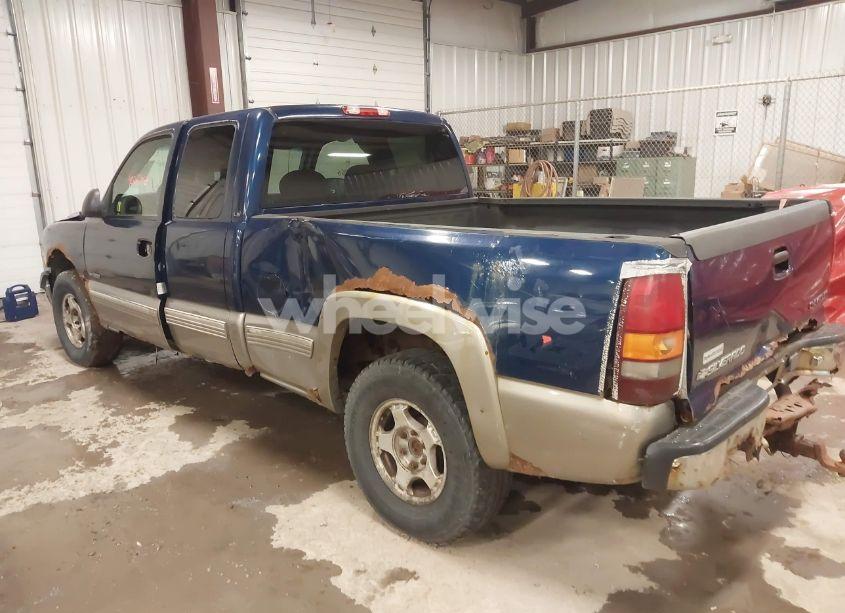 Photo 3 of 2000 Chevrolet Silverado 1500 LS (VIN 2GCEK19T0Y1274947)