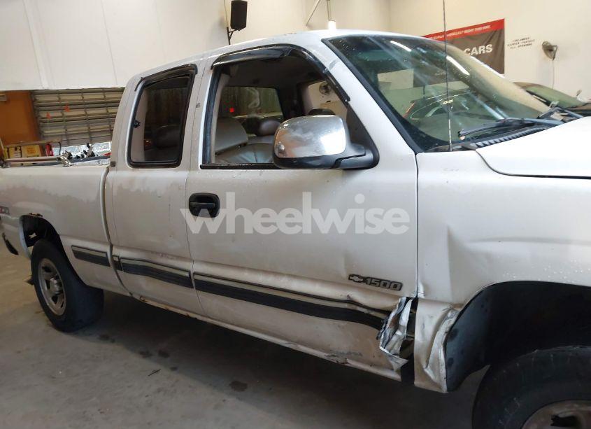 Photo 11 of 2000 Chevrolet Silverado 1500 LT (VIN 2GCEK19T0Y1307915)