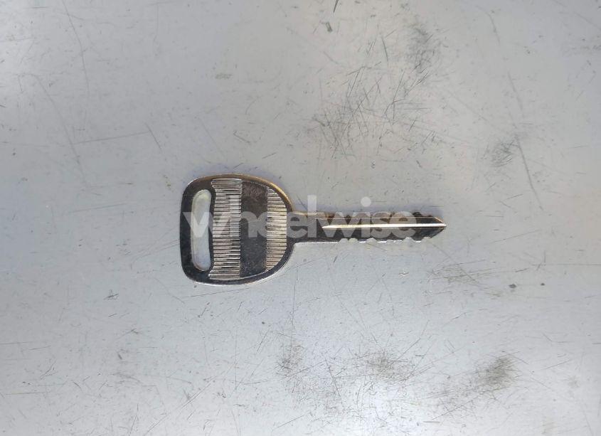 Photo 9 of 2000 Chevrolet Silverado 1500 LT (VIN 2GCEK19T0Y1307915)