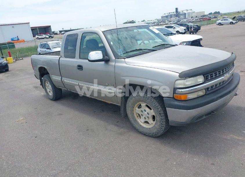 2000 Chevrolet Silverado 1500 LT (VIN 2GCEK19T0Y1321698) main photo