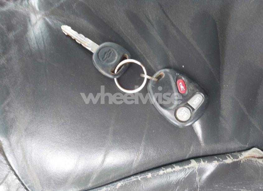 Photo 11 of 2000 Chevrolet Silverado 1500 LT (VIN 2GCEK19T0Y1321698)