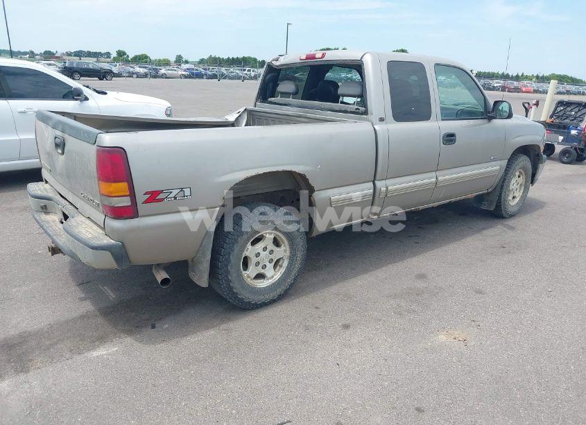 Photo 4 of 2000 Chevrolet Silverado 1500 LT (VIN 2GCEK19T0Y1321698)