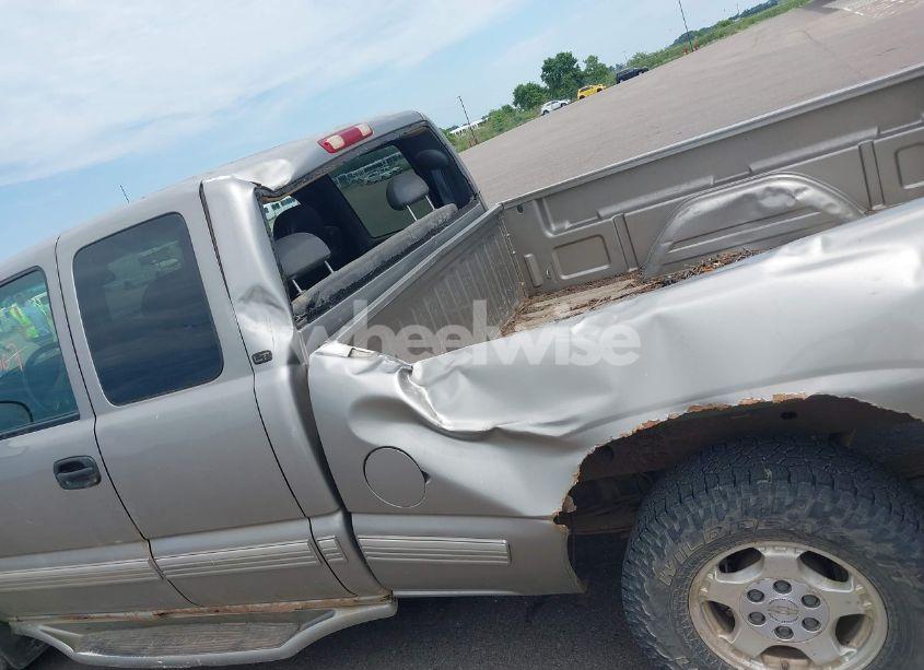 Photo 6 of 2000 Chevrolet Silverado 1500 LT (VIN 2GCEK19T0Y1321698)
