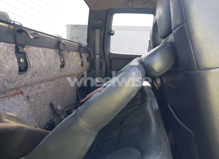 Photo 8 of 2001 Chevrolet Silverado 1500 LT (VIN 2GCEK19T111159957)