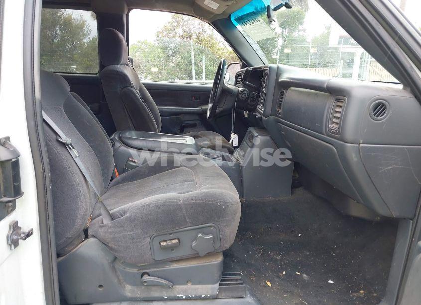 Photo 5 of 2002 Chevrolet Silverado 1500 LS (VIN 2GCEK19T121143534)