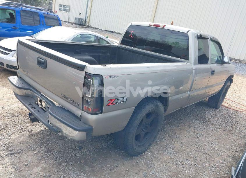 Photo 4 of 2002 Chevrolet Silverado 1500 LS (VIN 2GCEK19T121298424)