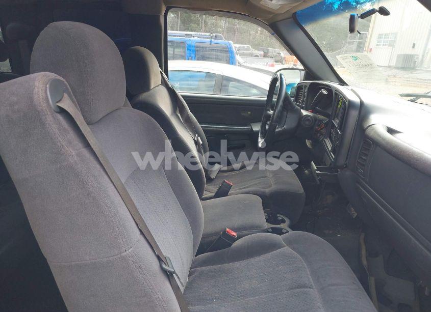 Photo 5 of 2002 Chevrolet Silverado 1500 LS (VIN 2GCEK19T121298424)