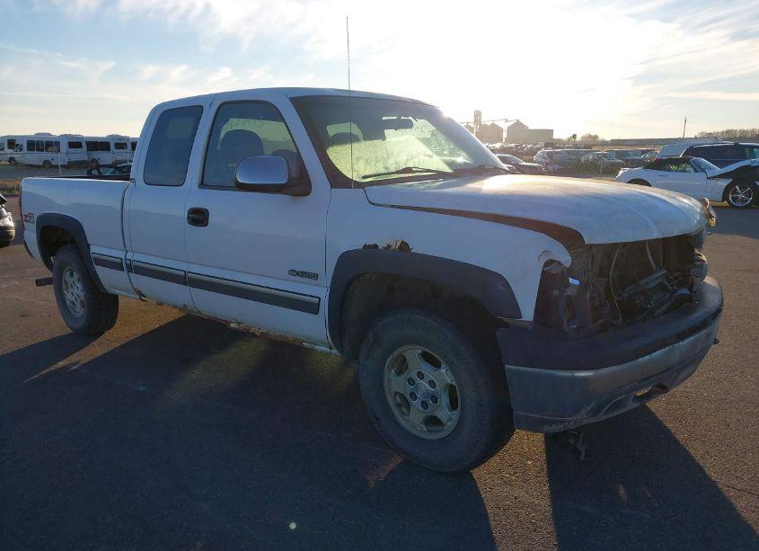 2002 Chevrolet Silverado 1500 LS (VIN 2GCEK19T121302052) main photo