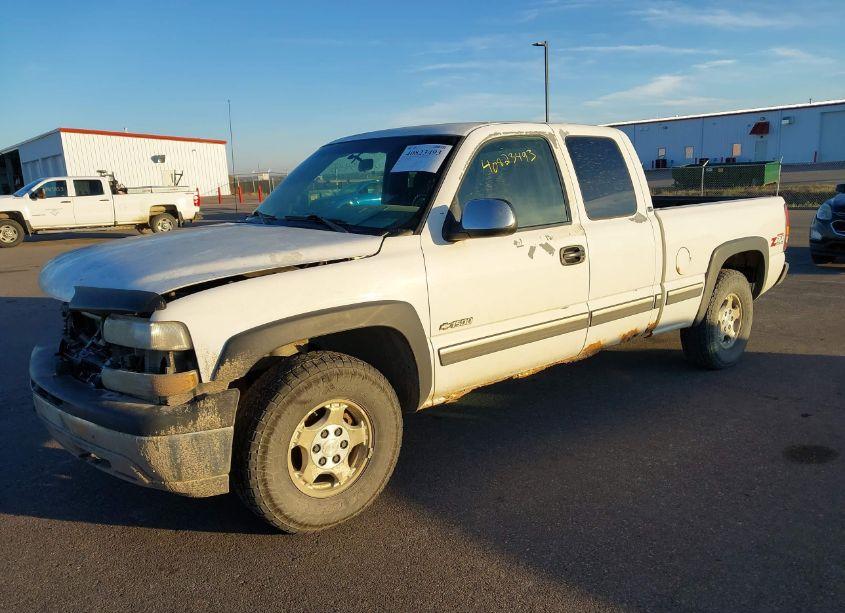 Photo 2 of 2002 Chevrolet Silverado 1500 LS (VIN 2GCEK19T121302052)