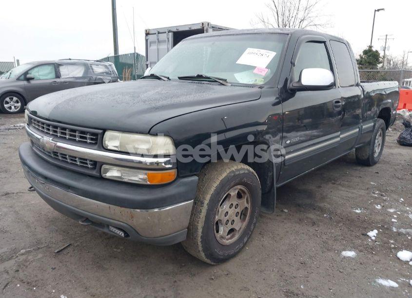Photo 2 of 2002 Chevrolet Silverado 1500 LS (VIN 2GCEK19T121399530)