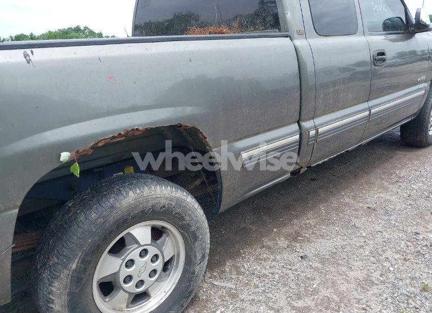 Photo 13 of 1999 Chevrolet Silverado 1500 LS (VIN 2GCEK19T1X1229532)