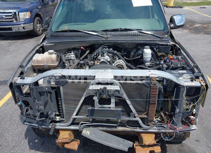 Photo 6 of 2000 Chevrolet Silverado 1500 LS (VIN 2GCEK19T1Y1107075)