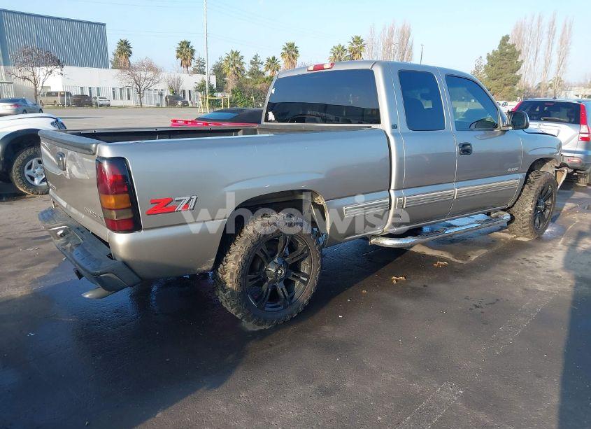 Photo 4 of 2000 Chevrolet Silverado 1500 LT (VIN 2GCEK19T1Y1117024)