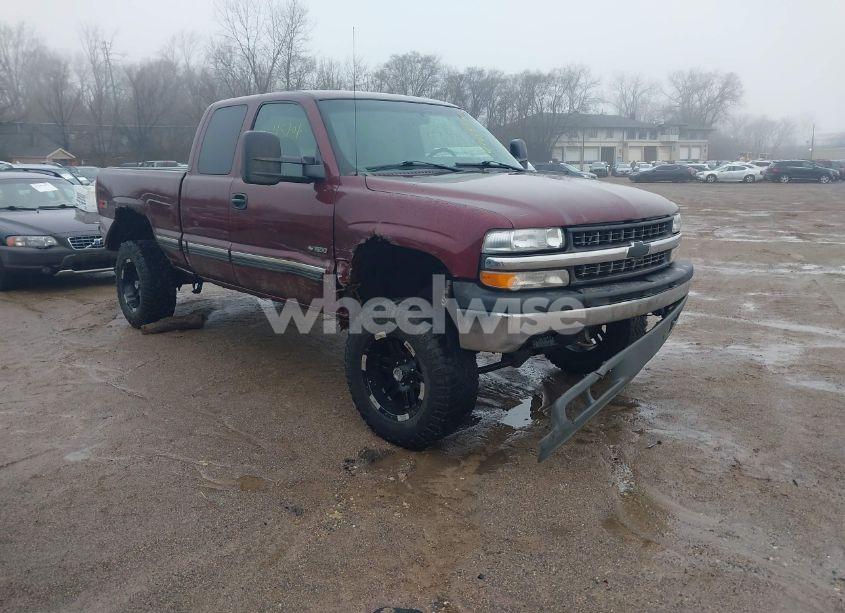2000 Chevrolet Silverado 1500 LT (VIN 2GCEK19T1Y1173450) main photo