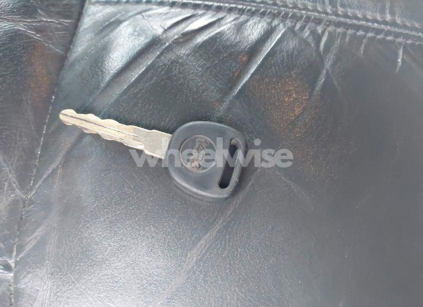 Photo 11 of 2000 Chevrolet Silverado 1500 LT (VIN 2GCEK19T1Y1173450)