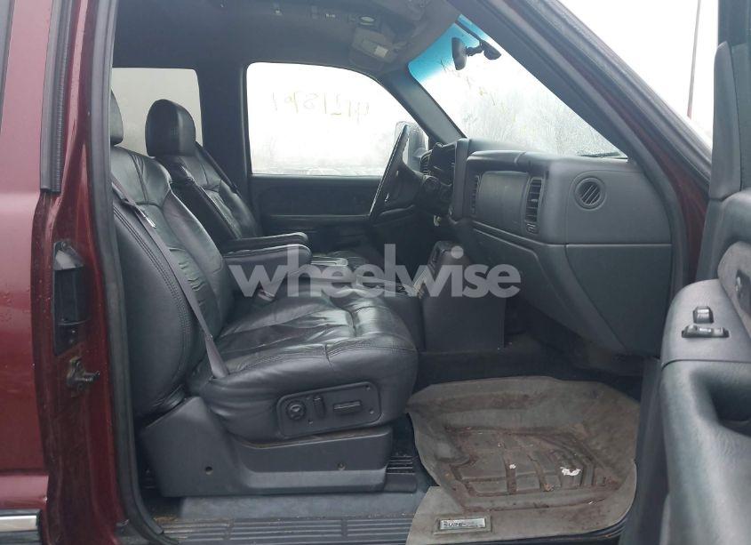 Photo 5 of 2000 Chevrolet Silverado 1500 LT (VIN 2GCEK19T1Y1173450)