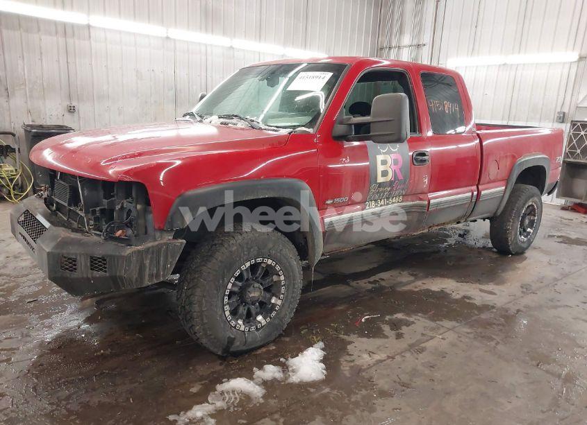 Photo 2 of 2002 Chevrolet Silverado 1500 LS (VIN 2GCEK19T221128475)