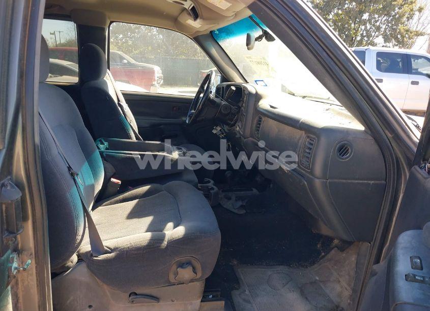 Photo 5 of 2002 Chevrolet Silverado 1500 LS (VIN 2GCEK19T221151321)