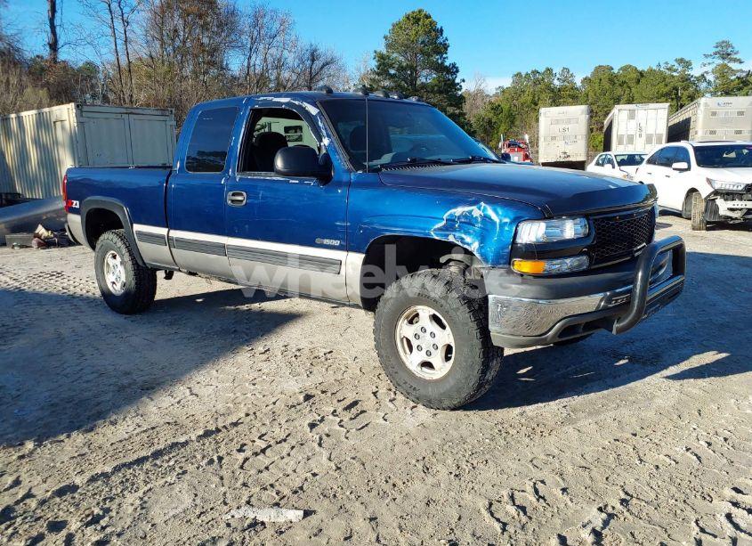2002 Chevrolet Silverado 1500 LS (VIN 2GCEK19T221171309) main photo