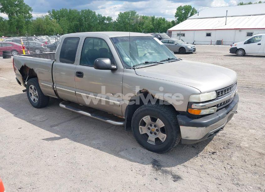 2002 Chevrolet Silverado 1500 LT (VIN 2GCEK19T221245702) main photo