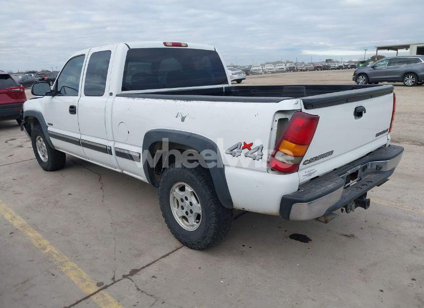 Photo 3 of 2002 Chevrolet Silverado 1500 LS (VIN 2GCEK19T221253556)