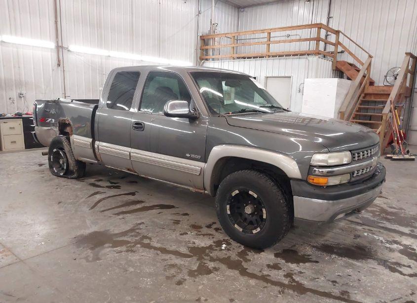 2002 Chevrolet Silverado 1500 LS (VIN 2GCEK19T221296178) main photo