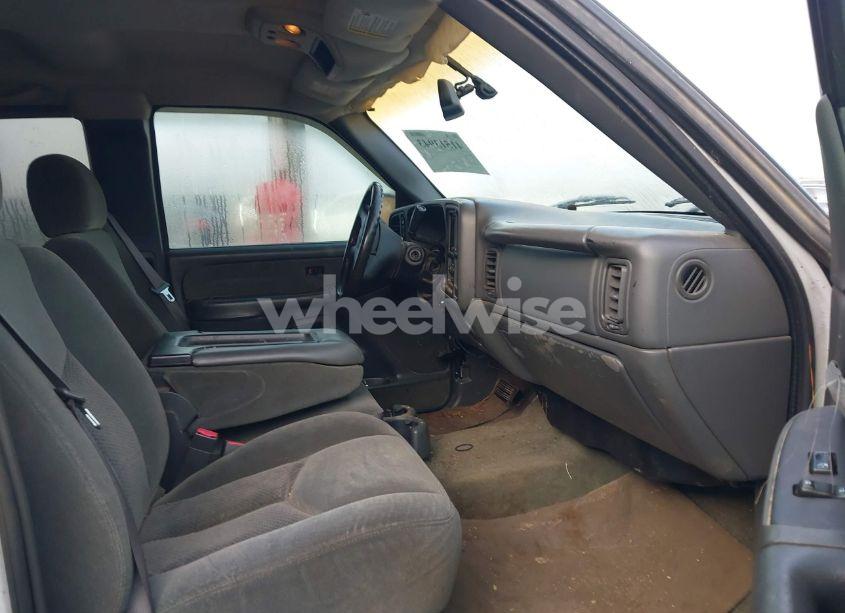 Photo 5 of 2003 Chevrolet Silverado 1500 LS (VIN 2GCEK19T231411251)