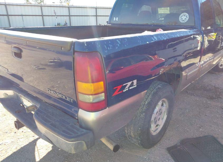 Photo 4 of 2000 Chevrolet Silverado 1500 LS (VIN 2GCEK19T2Y1322755)