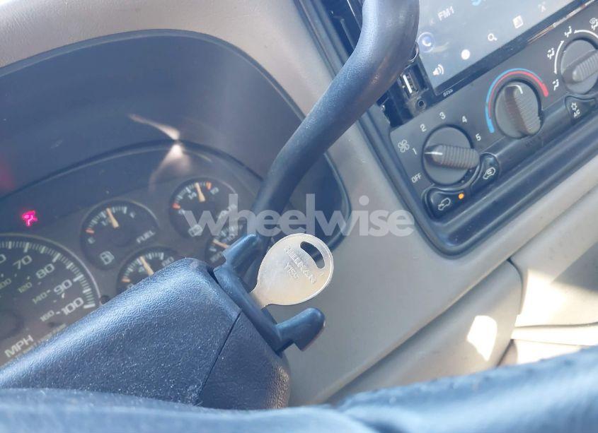 Photo 11 of 2000 Chevrolet Silverado 1500 LS (VIN 2GCEK19T2Y1405036)