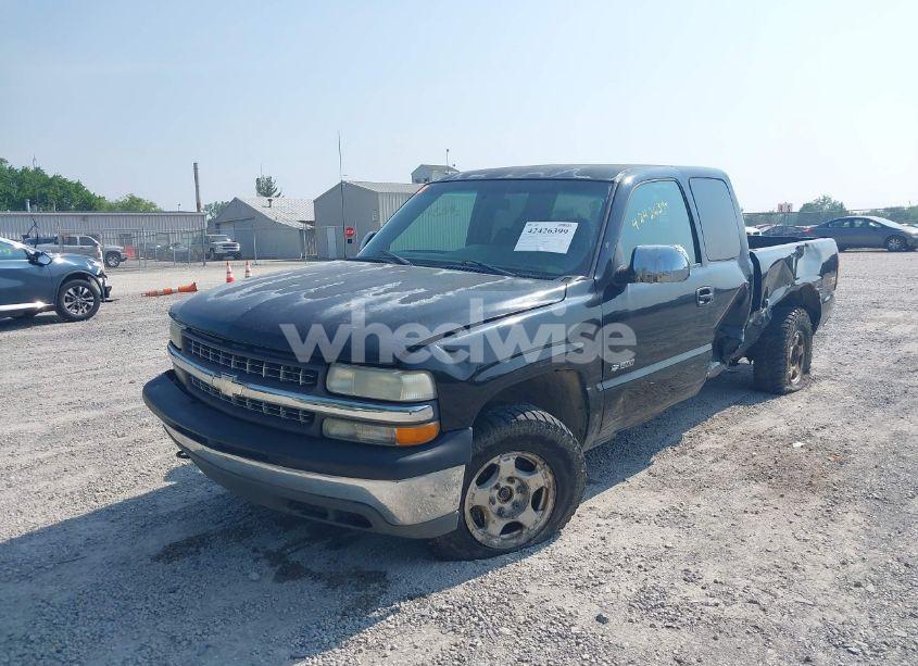 Photo 2 of 2001 Chevrolet Silverado 1500 LS (VIN 2GCEK19T311298617)