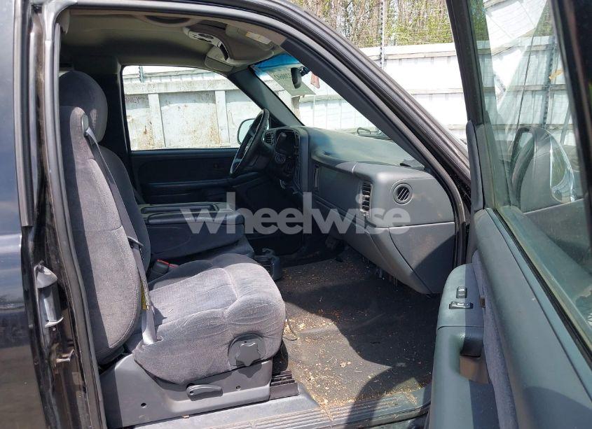 Photo 5 of 2001 Chevrolet Silverado 1500 LS (VIN 2GCEK19T311347699)