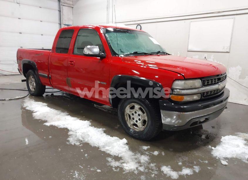 2002 Chevrolet Silverado 1500 LS (VIN 2GCEK19T321221361) main photo
