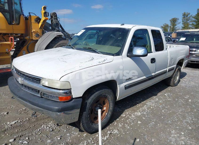Photo 2 of 2002 Chevrolet Silverado 1500 LT (VIN 2GCEK19T321373124)